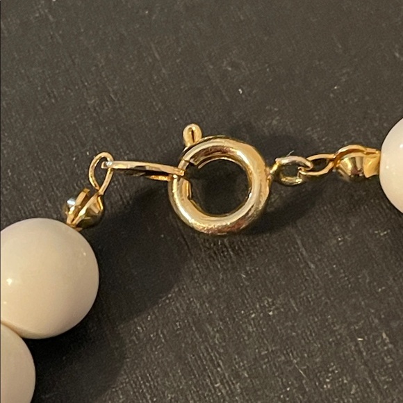 1980’s Japan Ceramic Art Deco Style Lady Pendant Necklace - Picture 10 of 11